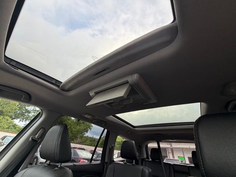 Used 2017 Honda Pilot Elite image 22