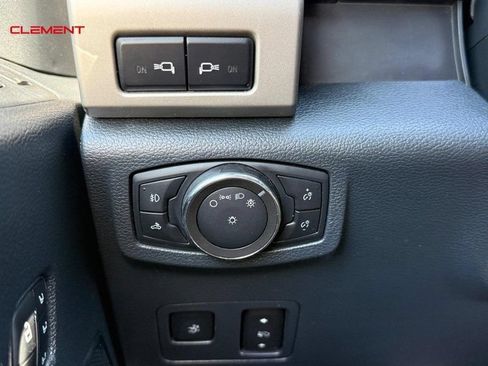 Used 2022 Ford F350 Lariat w/ Black Appearance Package AWD/4WD image 24