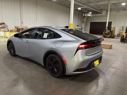 Certified 2026 Toyota Prius LE FWD image 4
