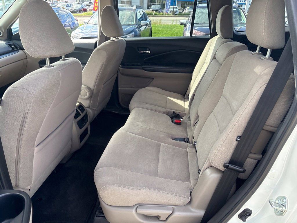 Used 2016 Honda Pilot EX image 29