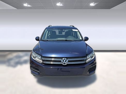 Used 2016 Volkswagen Tiguan S image 6