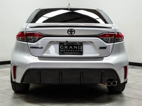 Used 2024 Toyota Corolla XSE FWD image 9