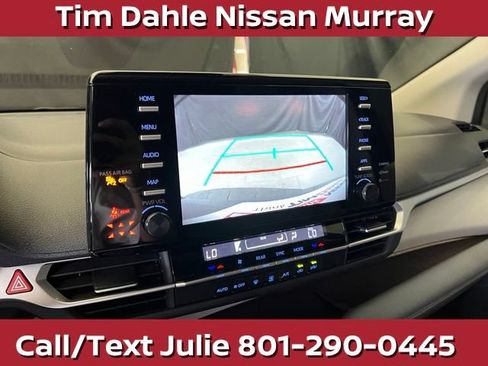 Used 2024 Toyota Sienna LE AWD/4WD image 29