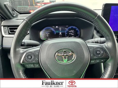Used 2024 Toyota RAV4 XSE w/ Advanced Technology Package AWD/4WD image 29