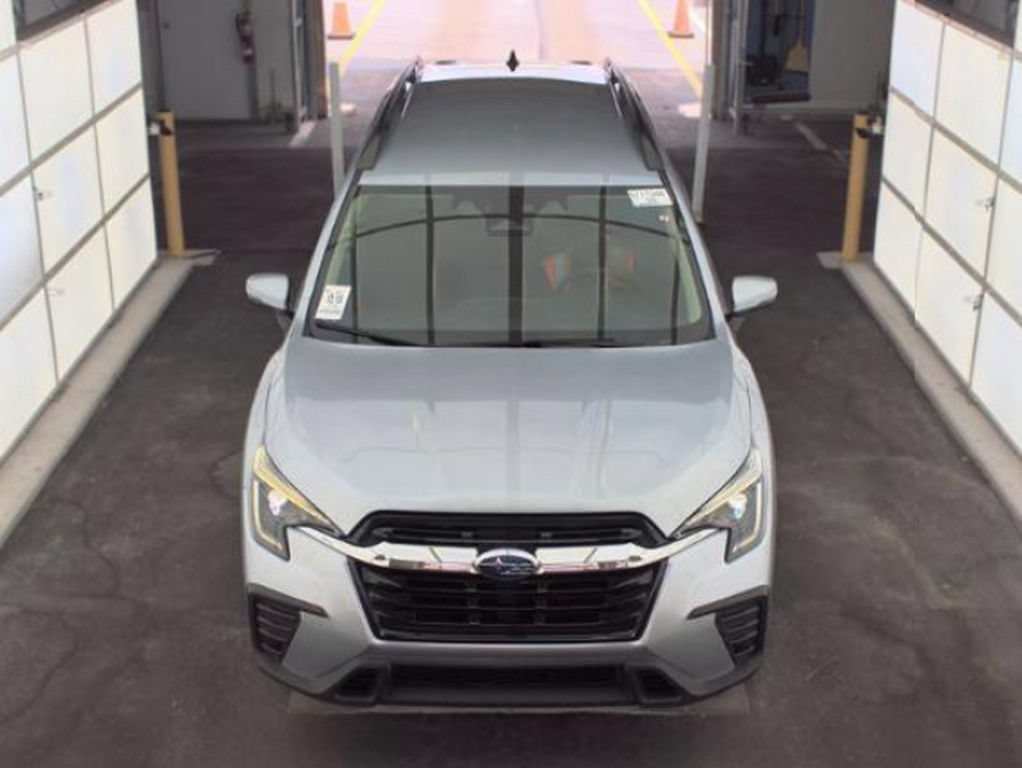 Used 2023 Subaru Ascent Premium w/ Convenience Package AWD/4WD image 3