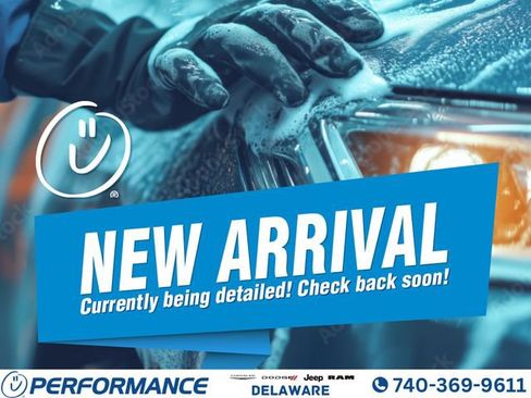 Used 2013 Toyota Highlander SE FWD image 1