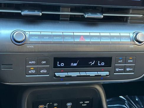 Used 2024 Hyundai Kona SEL AWD/4WD image 25