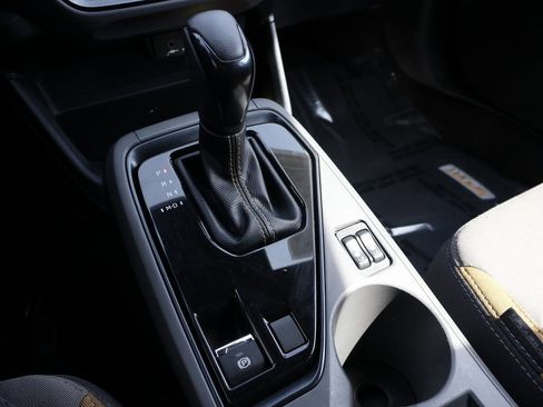 Used 2024 Subaru Crosstrek 2.5i Sport w/ Popular Package #4A image 39