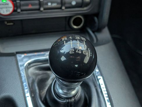 Used 2015 Ford Mustang GT image 25