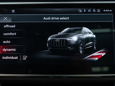 Used 2023 Audi Q8 Premium Plus w/ Premium Plus Package AWD/4WD image 28