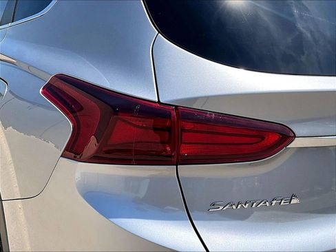 Used 2020 Hyundai Santa Fe SE AWD/4WD image 23