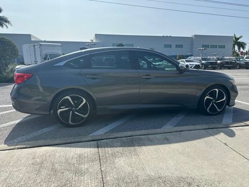 Used 2018 Honda Accord Sport image 5
