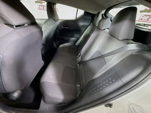 Used 2020 Toyota C-HR LE image 25