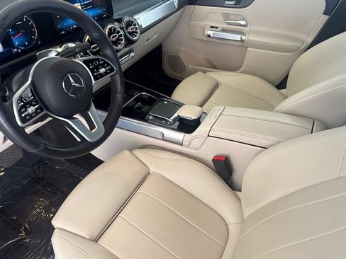 Used 2021 Mercedes-Benz GLB 250 image 13