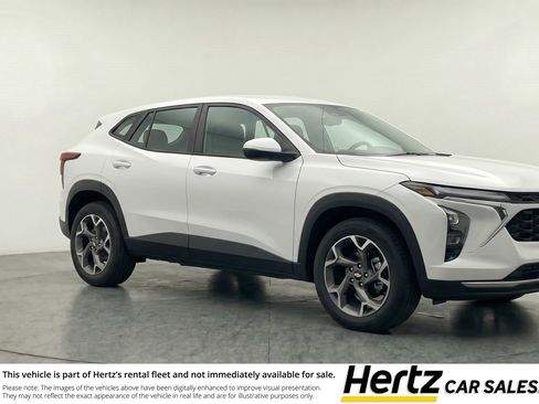 Used 2025 Chevrolet Trax LT w/ LT Convenience Package FWD image 1