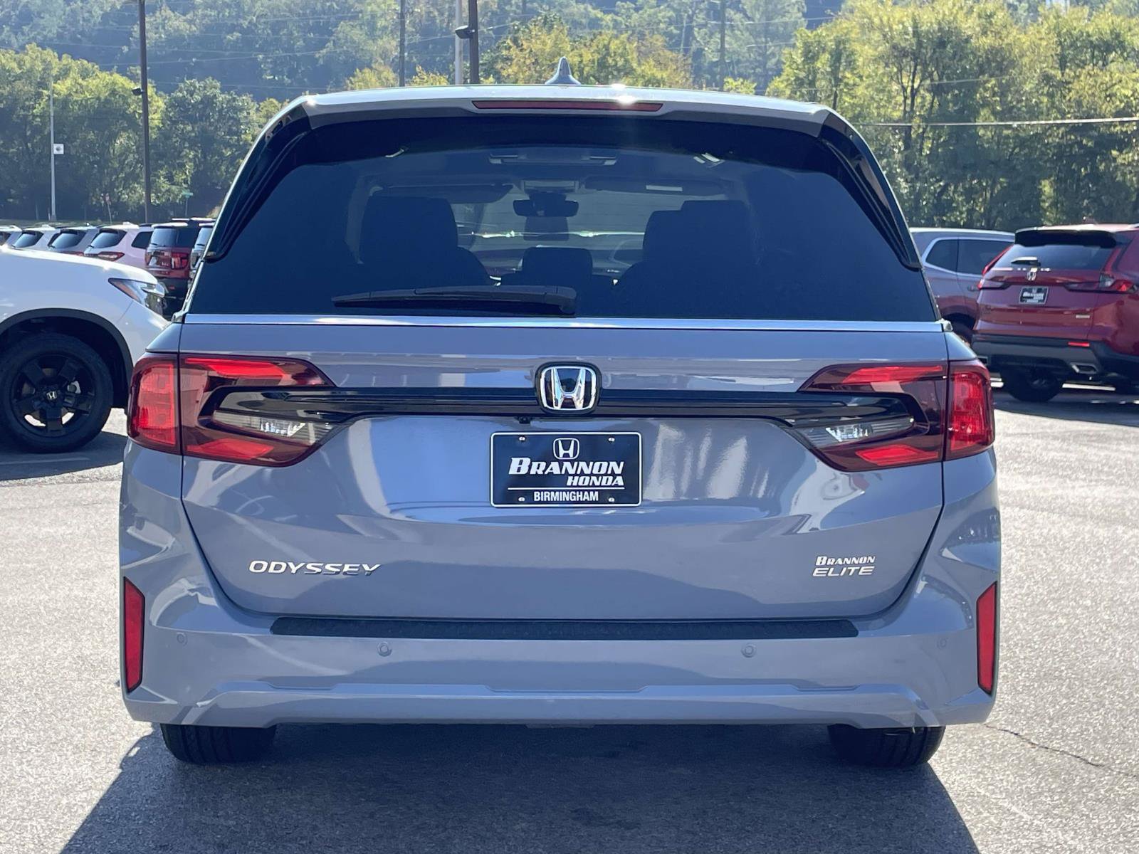 New 2027 Honda Odyssey Elite image 2