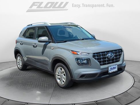 Used 2020 Hyundai Venue SEL FWD image 1