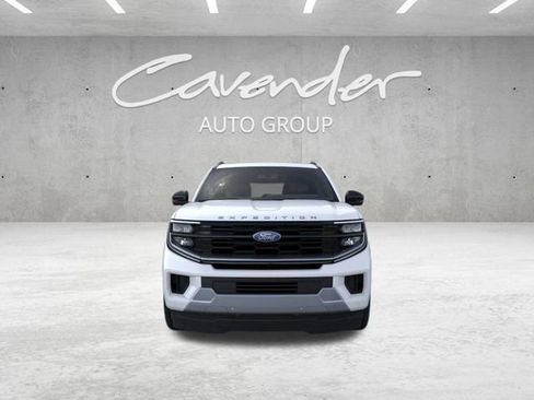 New 2025 Ford Expedition Platinum w/ Platinum Ultimate Package image 6