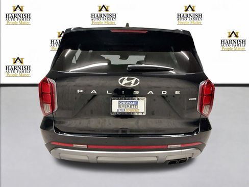 Used 2023 Hyundai Palisade Limited AWD/4WD image 7
