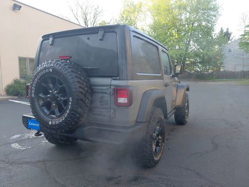 Used 2022 Jeep Wrangler Sport AWD/4WD image 31