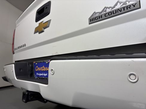 Used 2017 Chevrolet Silverado 1500 High Country image 14
