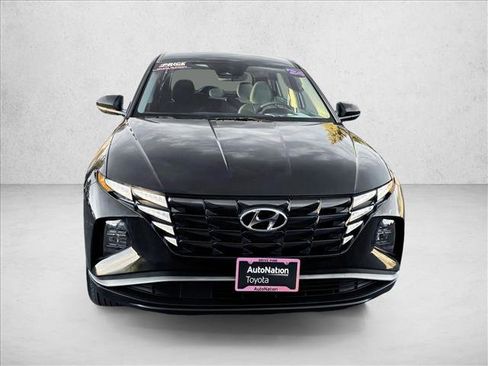 Used 2024 Hyundai Tucson SE AWD/4WD image 2