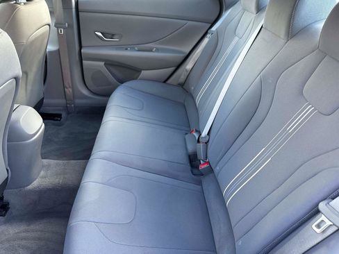 Used 2023 Hyundai Elantra SEL w/ Cargo Package image 13