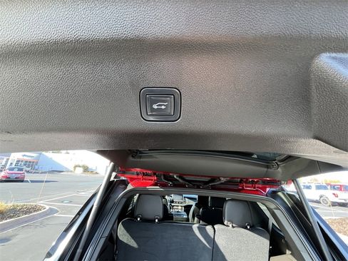 Used 2021 Chevrolet Tahoe RST w/ Luxury Package image 26