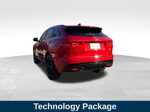 Used 2018 Jaguar F-PACE S image 3