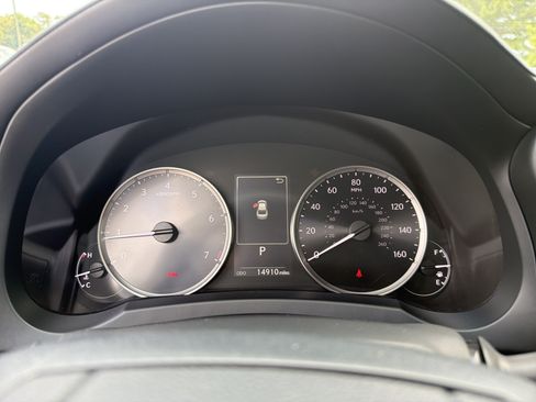 Used 2025 Lexus IS 350 F Sport RWD image 12