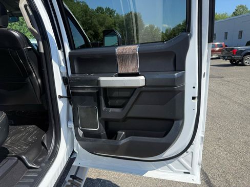Used 2019 Ford F250 Lariat w/ Chrome Package AWD/4WD image 26