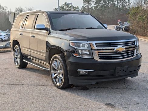Used 2019 Chevrolet Tahoe Premier image 3