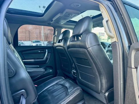 Used 2009 GMC Acadia SLT w/ Technology Package image 15