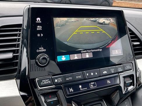 Used 2018 Honda Odyssey EX image 21