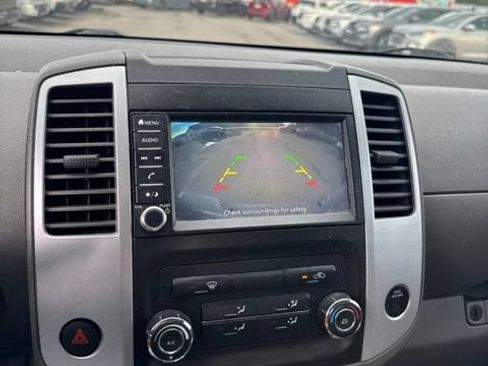 Used 2019 Nissan Frontier SV AWD/4WD image 15