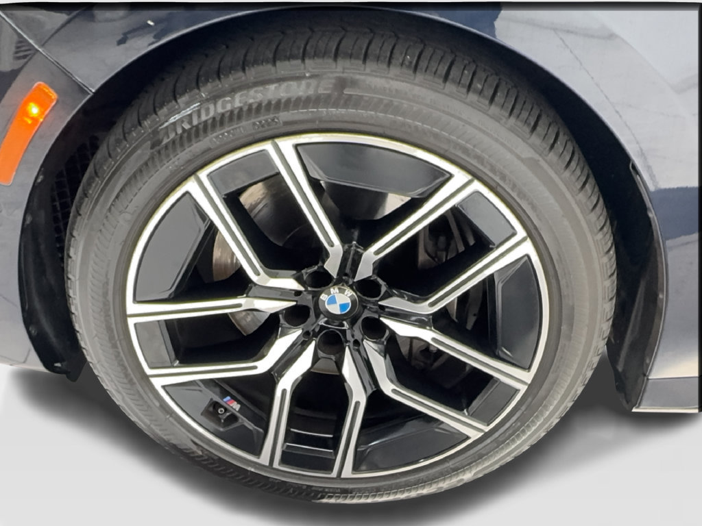 Used 2024 BMW 740i RWD image 15