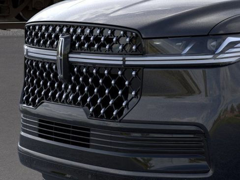 New 2026 Lincoln Navigator Black Label image 17