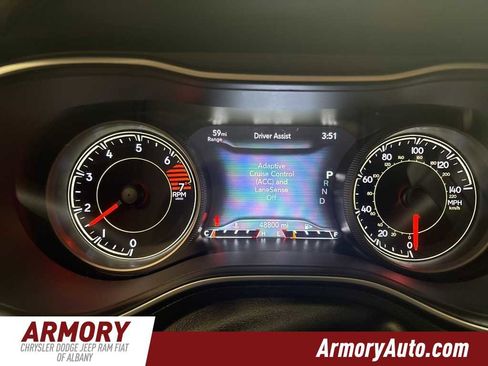 Used 2023 Jeep Cherokee Altitude Lux image 14