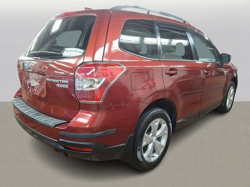 Used 2016 Subaru Forester 2.5i Premium image 4