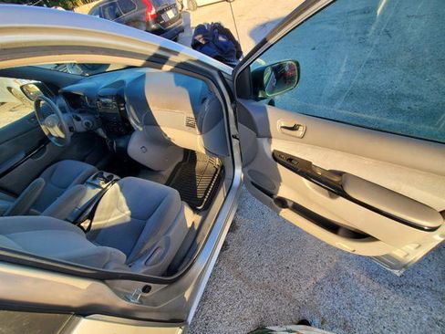 Used 2004 Toyota Sienna LE image 13