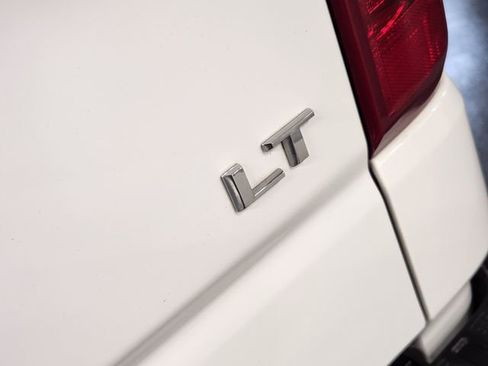 Used 2023 Chevrolet Silverado 1500 LT RWD image 13