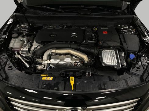 New 2026 Mercedes-Benz GLB 250 4MATIC image 11