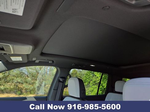 New 2026 Chevrolet Traverse High Country w/ LPO, Floor Liner Package image 23