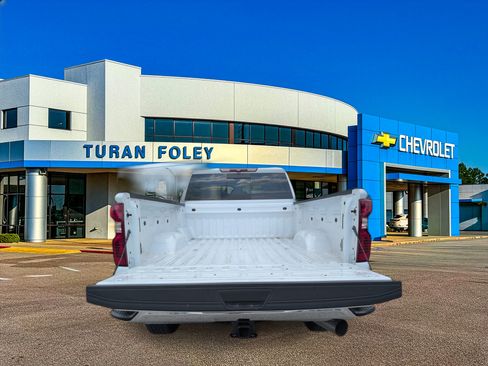 Used 2024 Chevrolet Silverado 3500 LT w/ All Star Edition RWD image 5