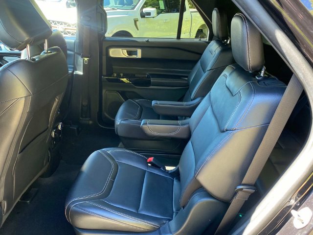 Used 2023 Ford Explorer ST w/ Equipment Group 401A AWD/4WD image 9
