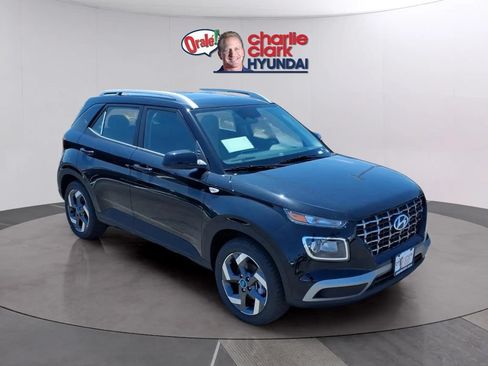 New 2026 Hyundai Venue SEL FWD image 7
