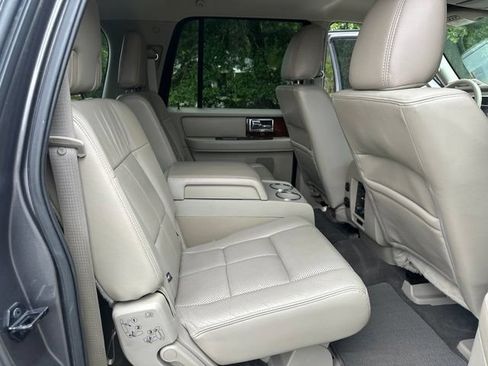Used 2013 Lincoln Navigator L 2WD image 12