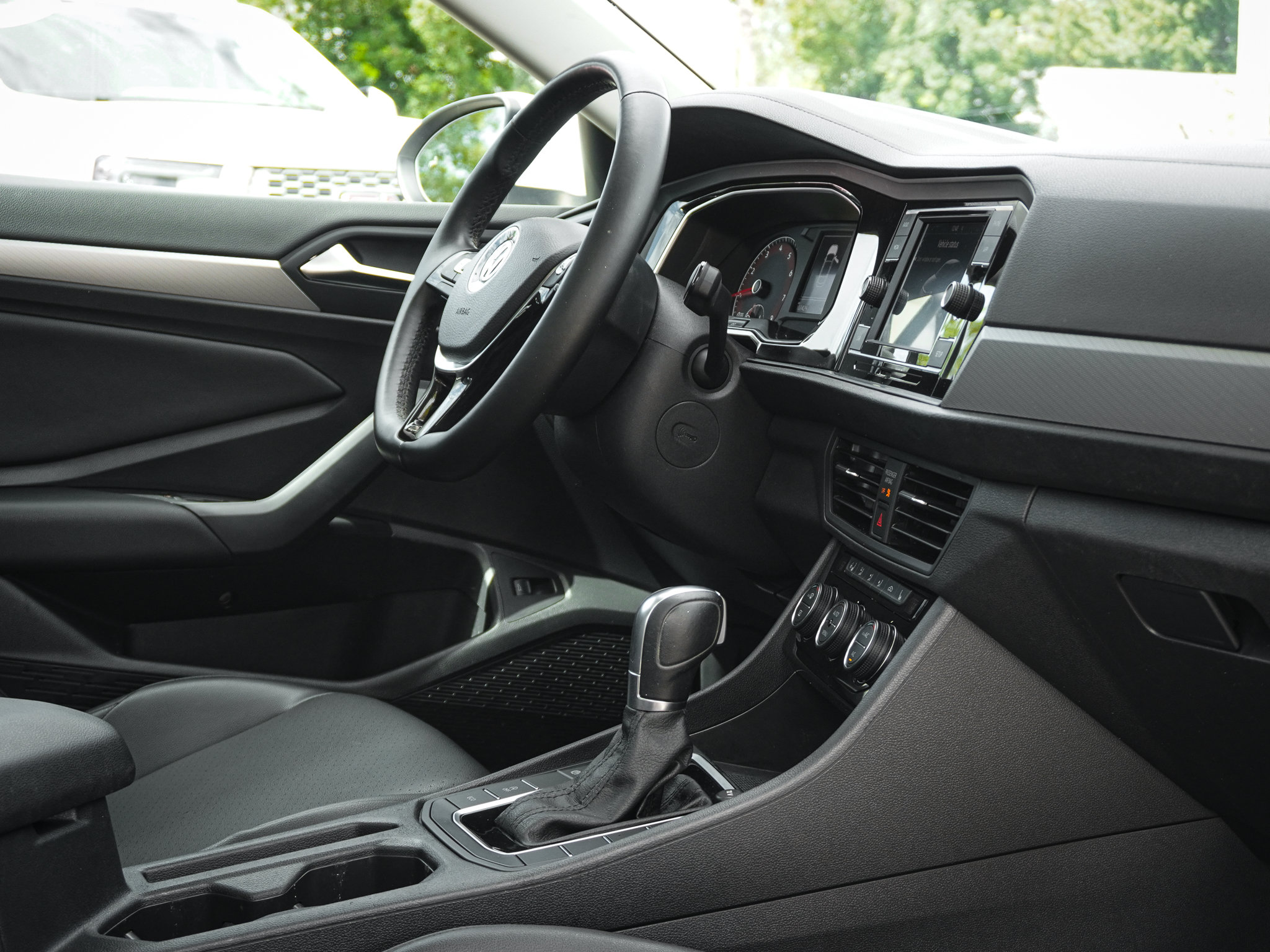Used 2019 Volkswagen Jetta SE FWD image 35