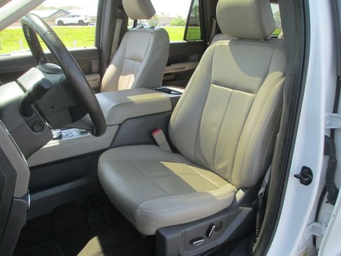 Used 2020 Ford Expedition Max XLT w/ Equipment Group 202A AWD/4WD image 19