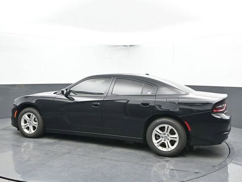 Used 2022 Dodge Charger SXT w/ Cold Weather Package image 7